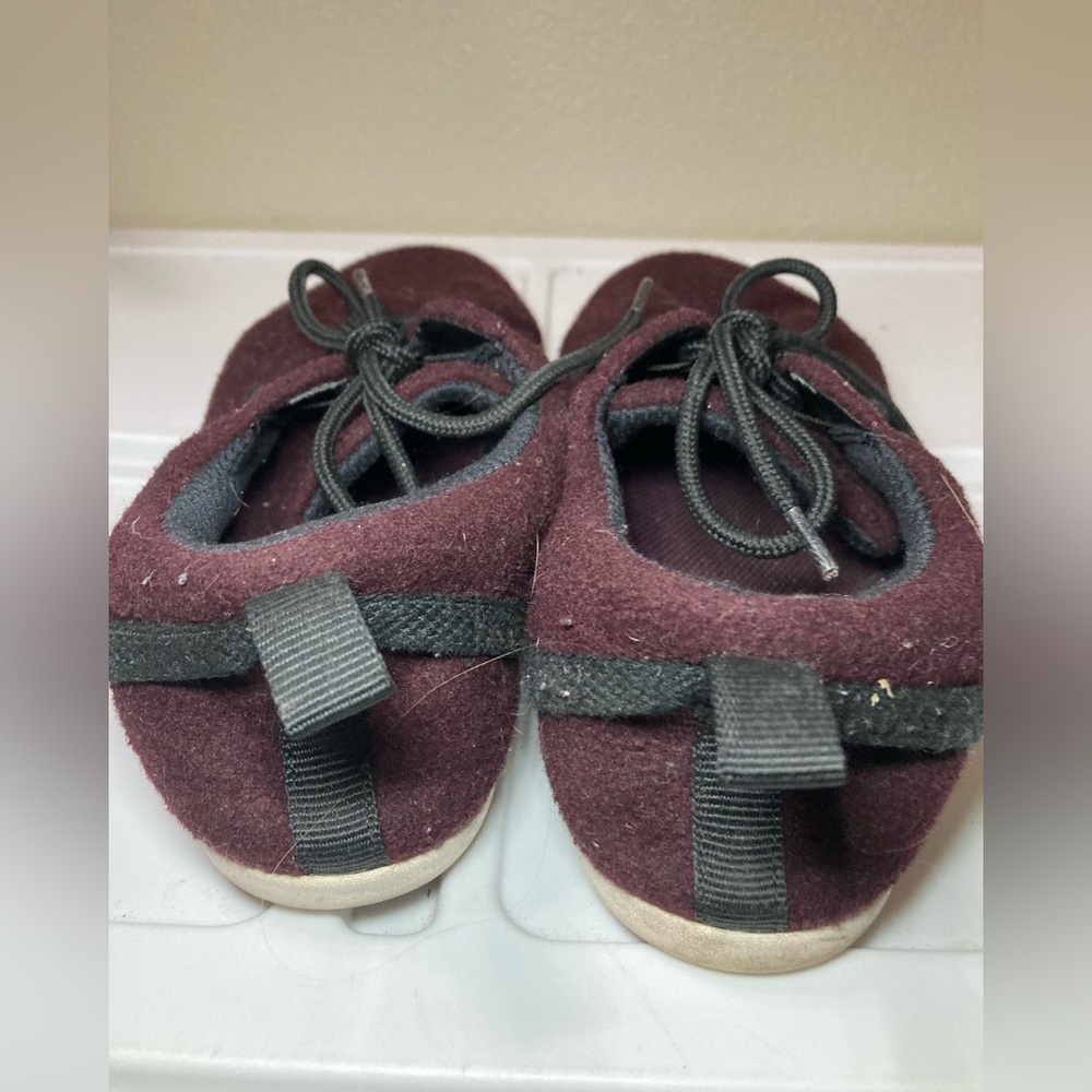 Xero Womens burgundy shoes! - Picture 3 of 12